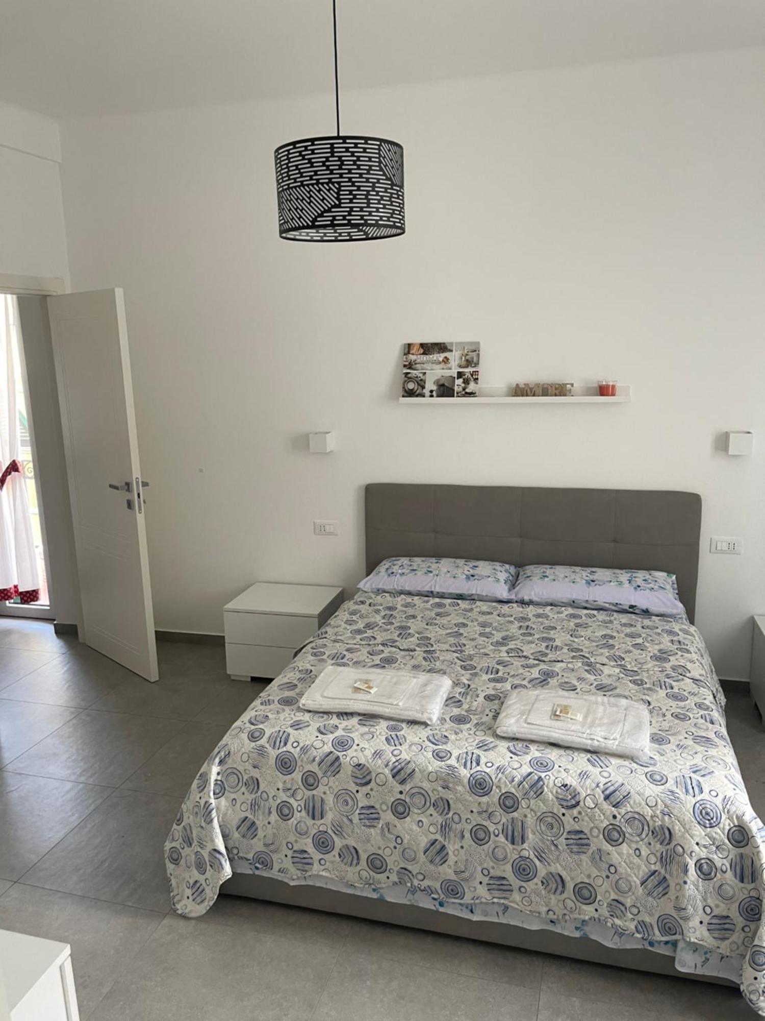Deluxe Apartment Self Check In Parking Genua Buitenkant foto