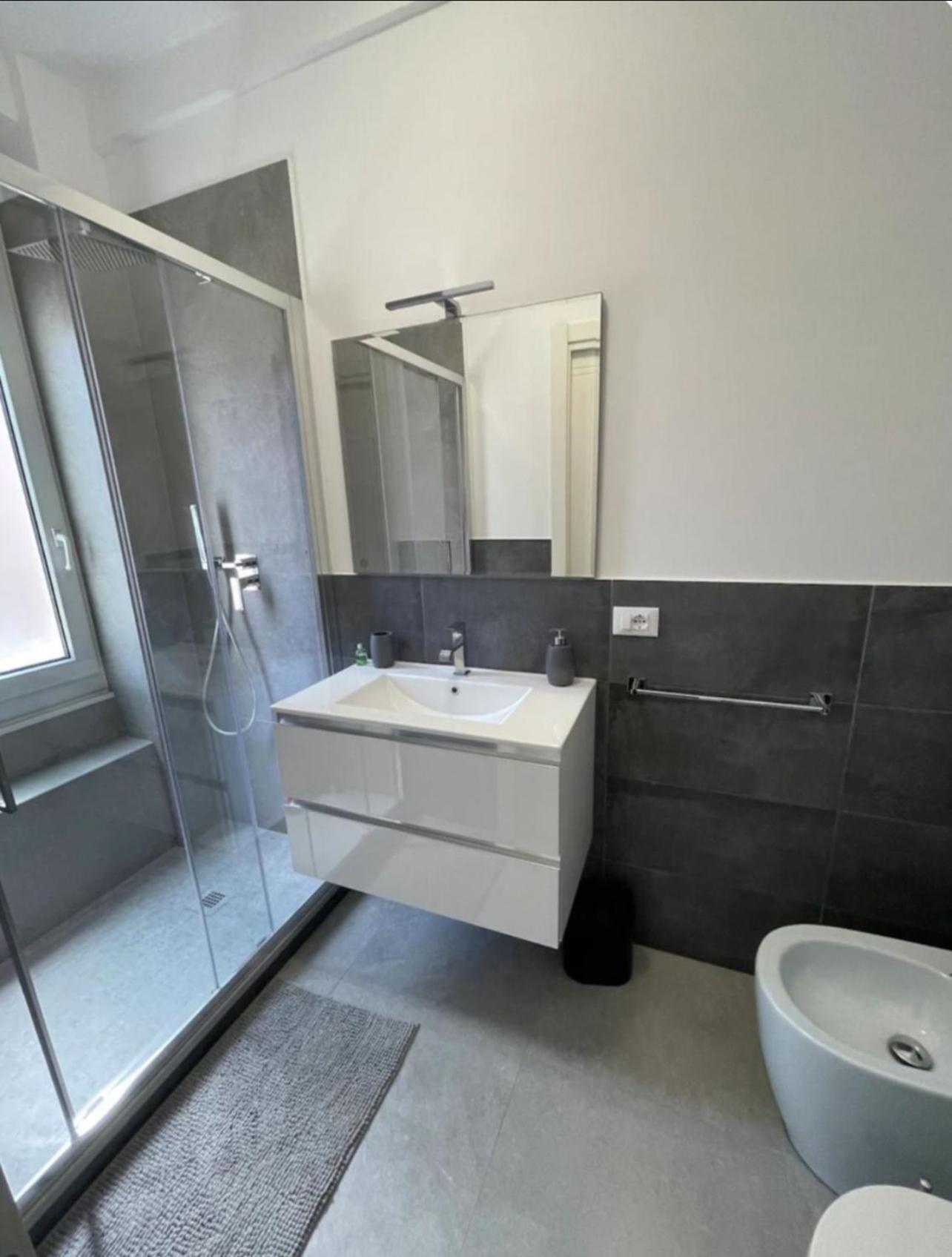 Deluxe Apartment Self Check In Parking Genua Buitenkant foto
